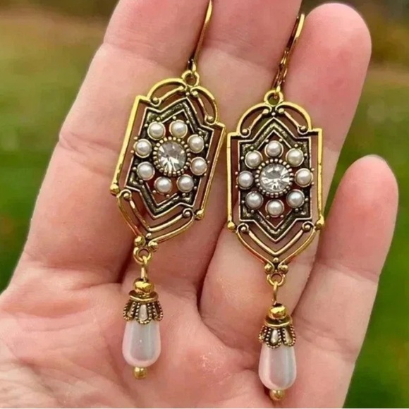 Jewelry - Elegant Gold and Pearl Drop Edwardian Style Earrings